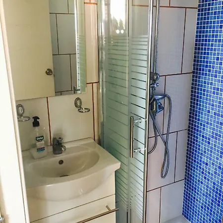 Casa Campillo, Individuales Nyaraló *